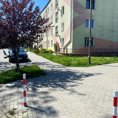 Nowoczesny Apartament W Dzierzoniowie - Parter - Balkon - Pokoj + Sypialnia Exterior foto