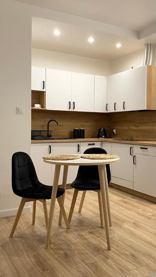 Nowoczesny Apartament W Dzierzoniowie - Parter - Balkon - Pokoj + Sypialnia Exterior foto